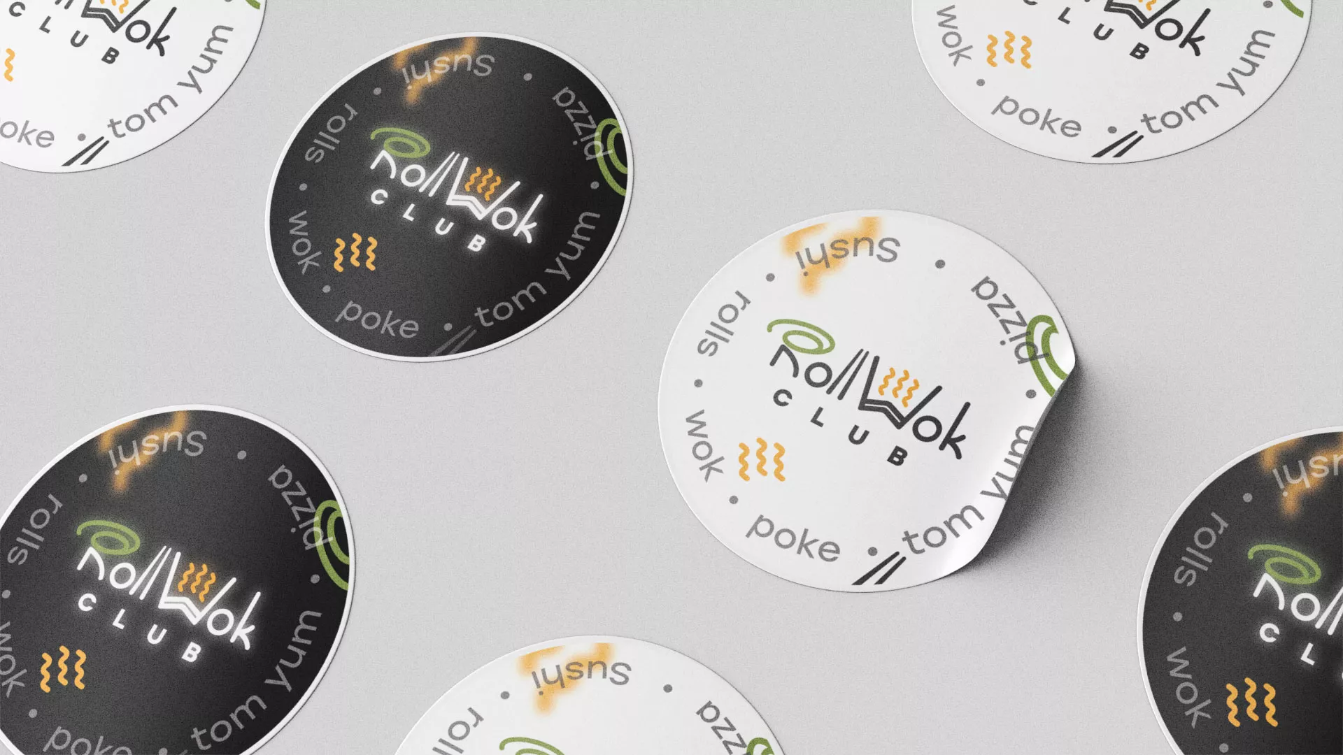 Разработка наклеек для суши-бара «Roll Wok Club» в Белозерске