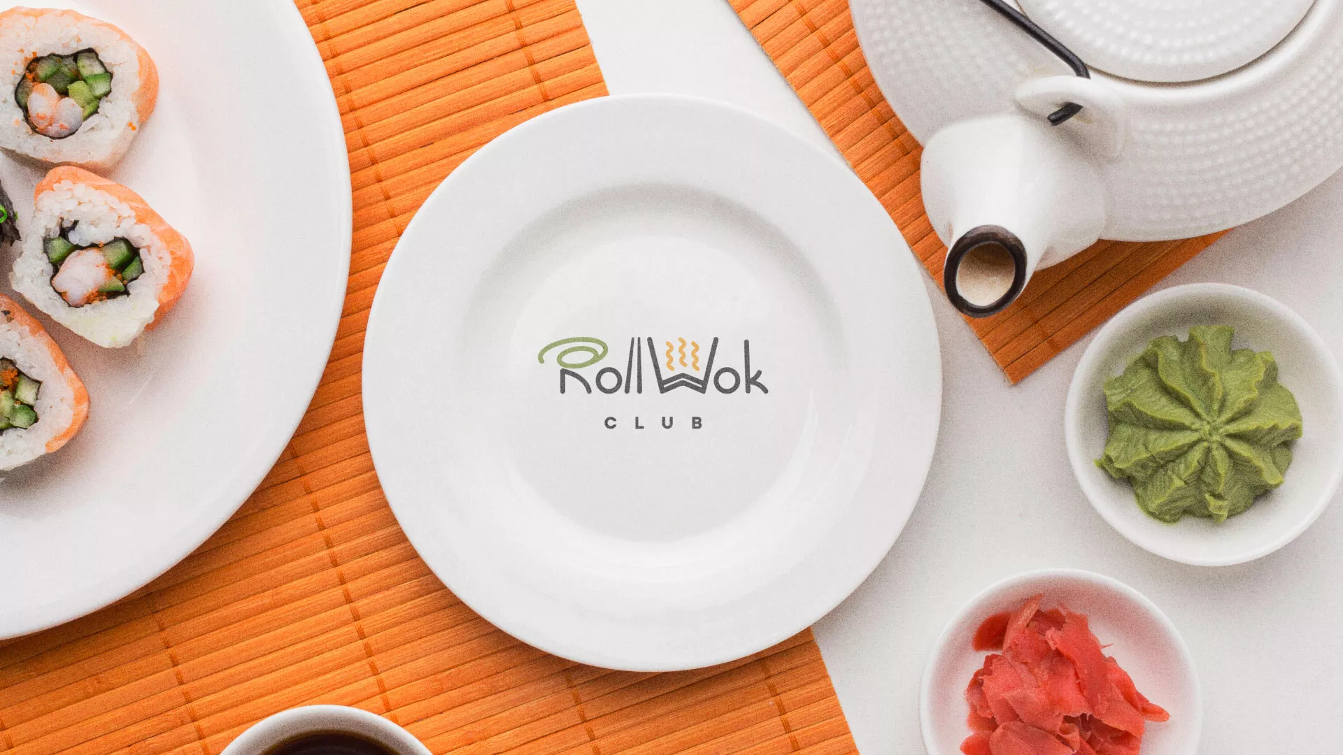Разработка логотипа и фирменного стиля в Белозерске для суши-бара «Roll Wok Club» Разработка логотипа и фирменного стиля в Белозерске для суши-бара «Roll Wok Club»